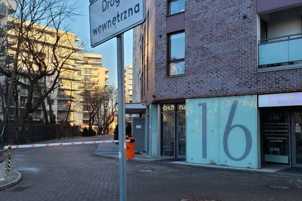 Wellsituated 1 Bedroom Condo In Warsaw Freeparking Eksteriør bilde